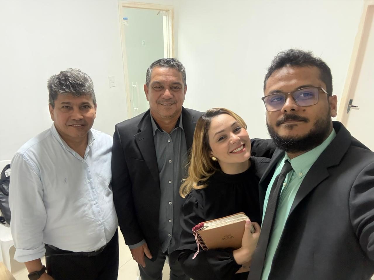 Entrevista com candidatos ao pastorado